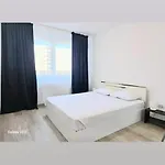 Vouchere, Factura, Petfriendly - Ap Cu 2dormitoare Fara Living Brașov