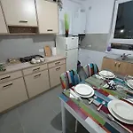 Vouchere, Factura, Petfriendly - Ap Cu 2dormitoare Fara Living Apartament Brașov