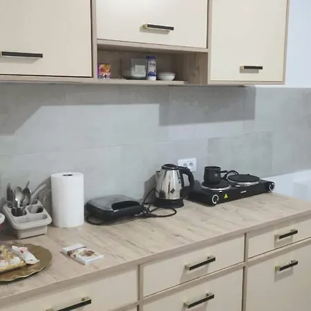 Vouchere, Factura, Petfriendly - Ap Cu 2dormitoare Fara Living *