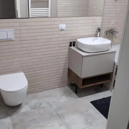 Апартаменти Vouchere, Factura, Petfriendly - Ap Cu 2dormitoare Fara Living *