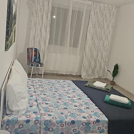 Vouchere, Factura, Petfriendly - Ap Cu 2dormitoare Fara Living
