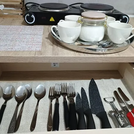 Vouchere, Factura, Petfriendly - Ap Cu 2dormitoare Fara Living *