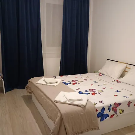 Vouchere, Factura, Petfriendly - Ap Cu 2dormitoare Fara Living Брашов
