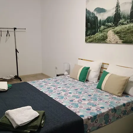 Vouchere, Factura, Petfriendly - Ap Cu 2dormitoare Fara Living *