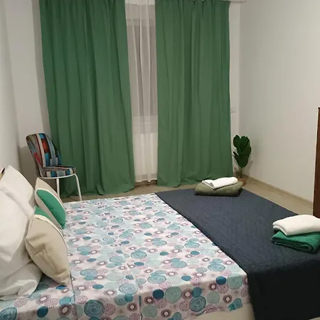 Vouchere, Factura, Petfriendly - Ap Cu 2dormitoare Fara Living Брашов