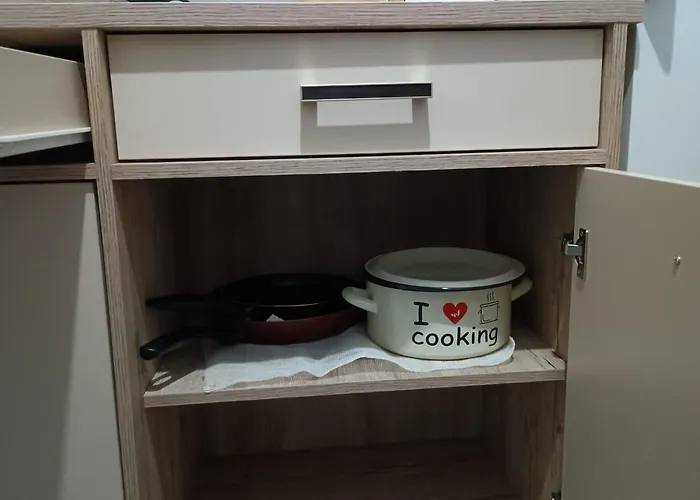 Apartment Vouchere, Factura, Petfriendly - Ap Cu 2dormitoare Fara Living