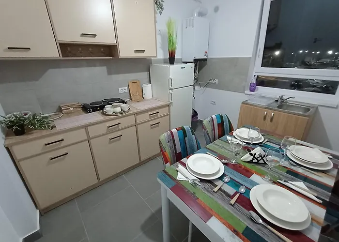 Vouchere, Factura, Petfriendly - Ap Cu 2dormitoare Fara Living Apartment Brașov